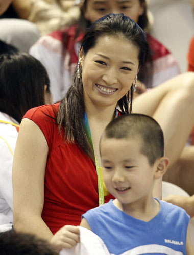 China's 'breaststroke queen' has a heart for swimming China's 'breaststroke queen' has a heart for swimming