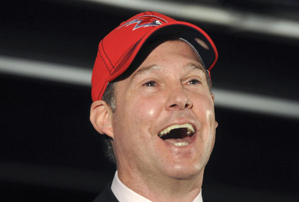 Meruelo poised to purchase Hawks Meruelo poised to purchase Hawks