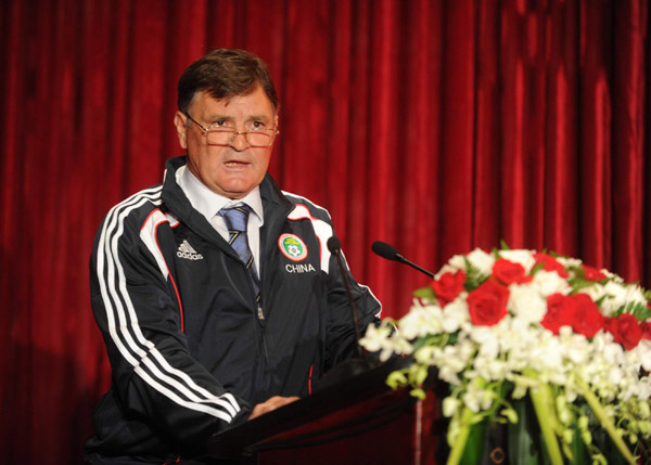 Camacho appointed new China soccer coach China appoints Camacho as coach of soccer team