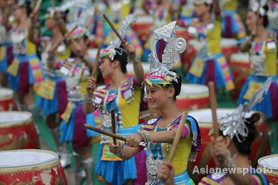 Party day at Ethnic Games highlights 'eternal' solidarity Party day at Ethnic Games highlights 'eternal' solidarity