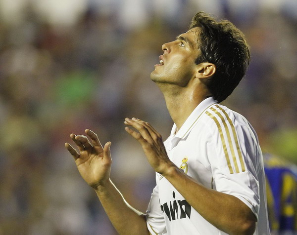 Ten-man Real crash to shock defeat at Levante Ten-man Real crash to shock defeat at Levante