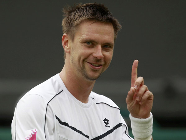 Swede Robin Soderling and American Venus Williams have pulled out of the China Open due to illnesses, organizers confirmed on Saturday. Soderling, Venus withdraw from China Open