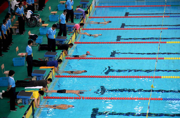 Chinese swimmers surpassed 17 world records in the six-day swimming event of eighth Chinese National Para Games after Monday's ending competition. Chinese para swimmers surpass 17 world records