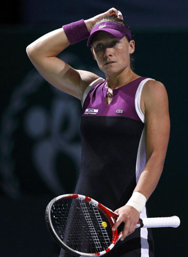 Maria Sharapova's hopes of ending the year as world number one virtally evaporated on Wednesday when she was beaten 7-6 6-4 by China's Li Na at the WTA Championships. Sharapova slumps to Li Na defeat at WTA final