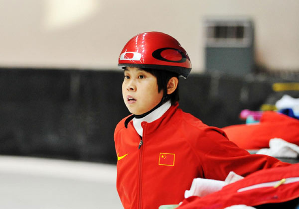 Wang Meng arrived at Beijing from Canada last week as rumors whispered that the most decorated winter Olympian of China is possibly coming back to the rink three months after she's kicked out of the national team. Wang Meng returns to China with hopeful comeback