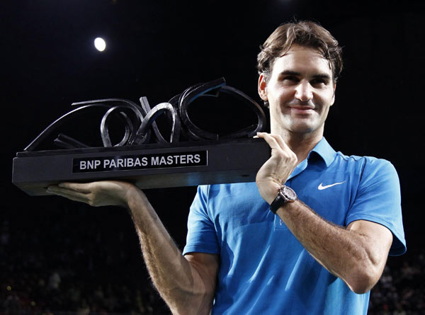 A resurgent Roger Federer swept past local favourite Jo-Wilfried Tsonga 6-1 7-6 to clinch his maiden Paris Masters title on Sunday and send a deafening warning to his rivals ahead of the ATP World Tour finals. Resurgent Federer wins maiden Paris Masters title