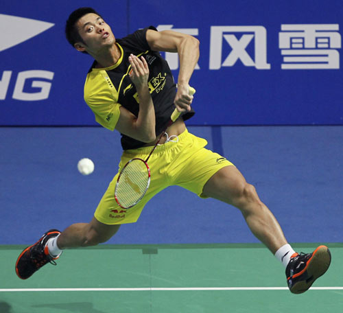 Chinese 'grand slam' winner Lin Dan beats teammate Chen Long 2-0 in a badminton showpiece at the Superseries men's singles final stage on Sunday, claiming his fifth China Open crown. Lin Dan overpowers teammate to win China Open