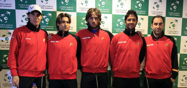 Fatigue among Spain's players could help a well-prepared Argentina spring a surprise at this week's Davis Cup final in Seville. Spanish fatigue offers Davis Cup hope to Argentina