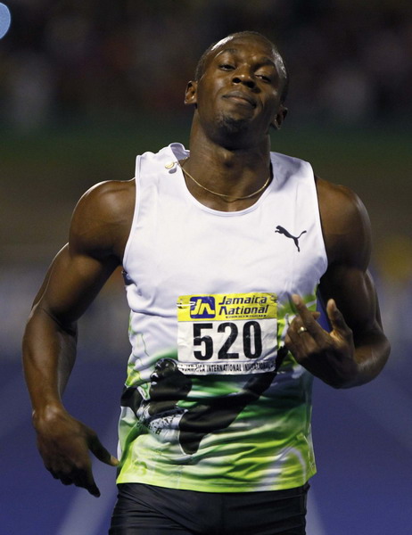 Bolt speeds to year's fastest 100m
