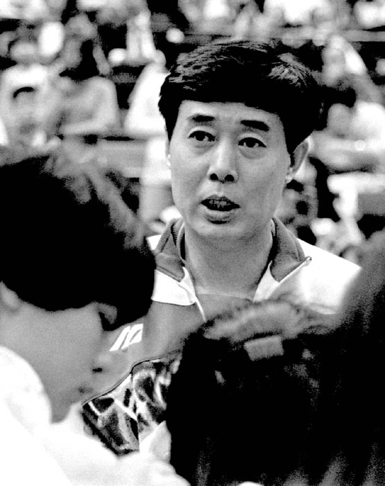 Li Xiaofeng, speaks to media during an interview at the Hong Kong CTS World Women Volleyball Super Challenge Cup in 1993. China's women's volleyball head coach since 1980s