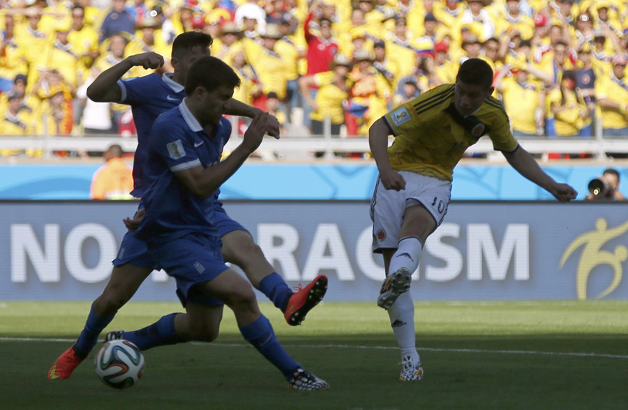 Colombia beat Greece 3-0 in joyous World Cup return