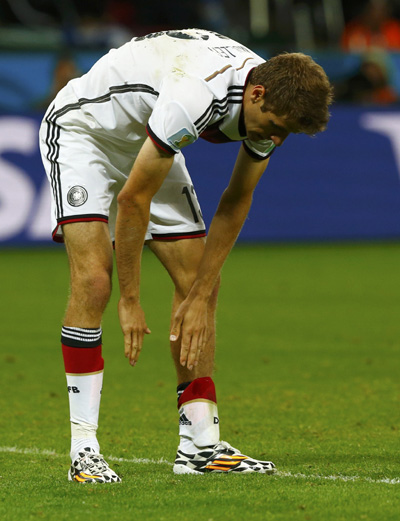 Mueller says bizarre free kick was a studied move