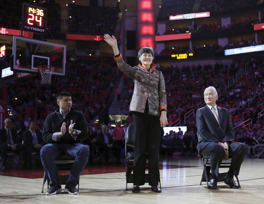 Houston Rockets retire Yao Ming's No. 11 jersey