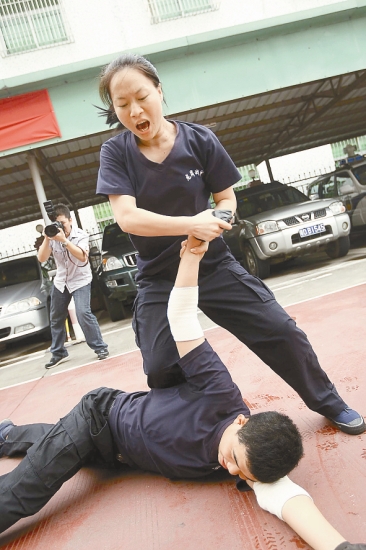 Women's group of Longgang Training Team in training