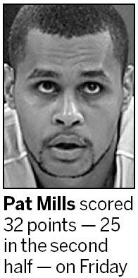 Xinjiang fought back from a 20-point fourth-quarter deficit, making a 99-97 loss to undefeated Beijing at sold-out Shougang Stadium all the more excruciating. Ducks stealing Flying Tigers' thunder