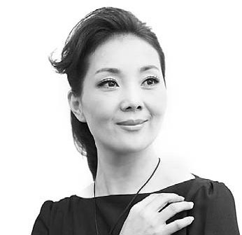 From mountain to capital