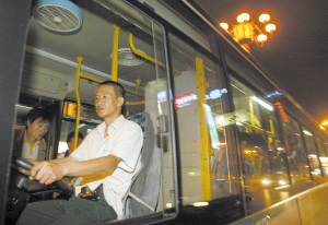 誰是勞碌命？十大失眠職業排行榜(組圖)