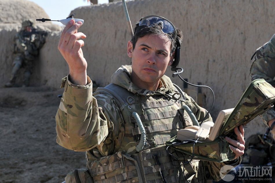 高清：世界最小無人機亮相 駐阿英軍成首批使用者