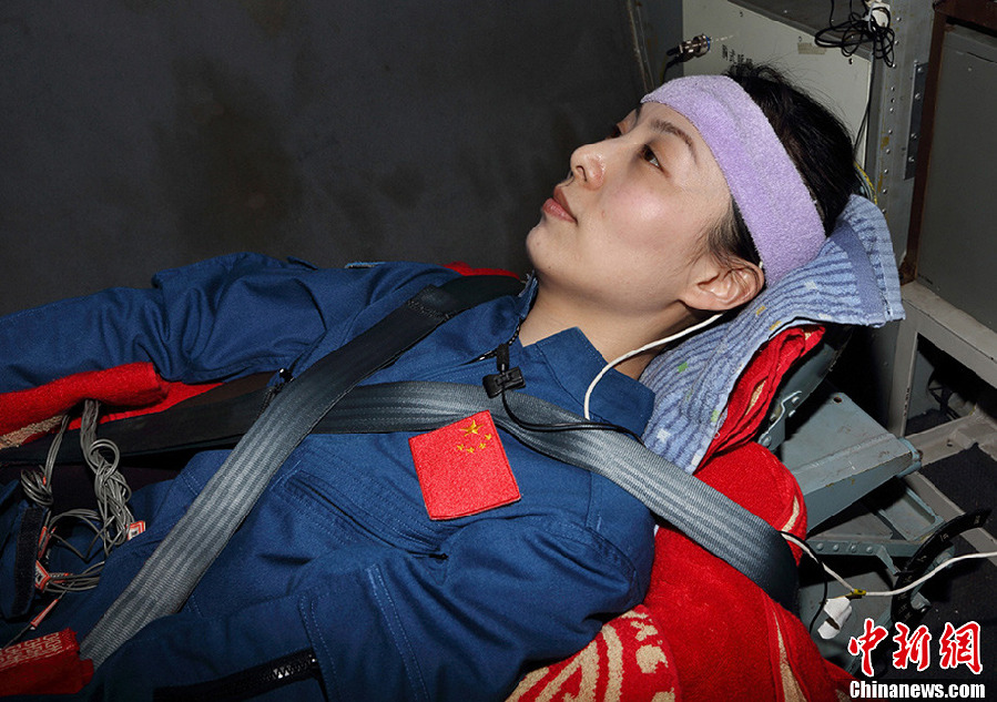 神舟十號乘組航天員訓練密照曝光