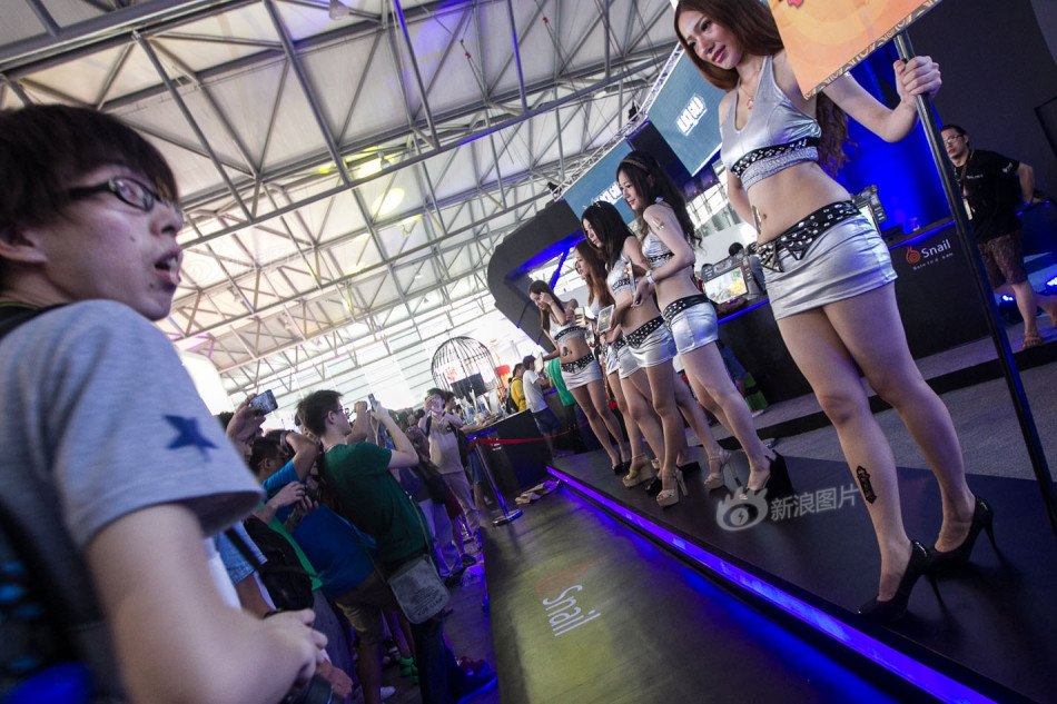 ChinaJoy宅男盛宴 女神陪你玩兒游戲[高清]