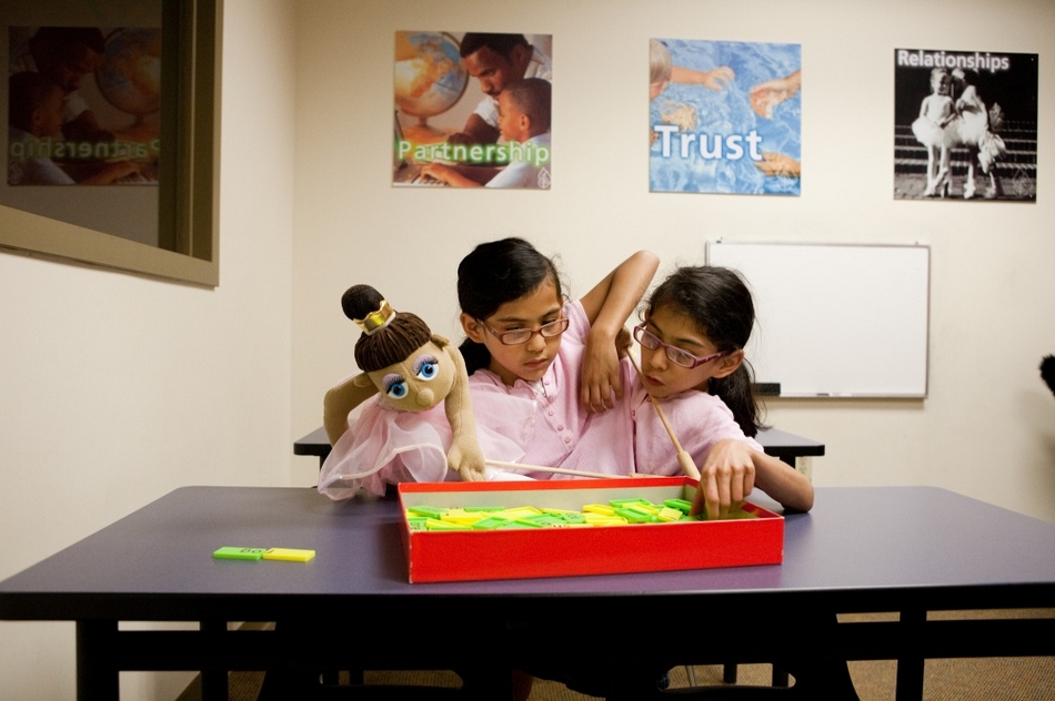 雙生之花：連體姐妹的異色世界(組圖)