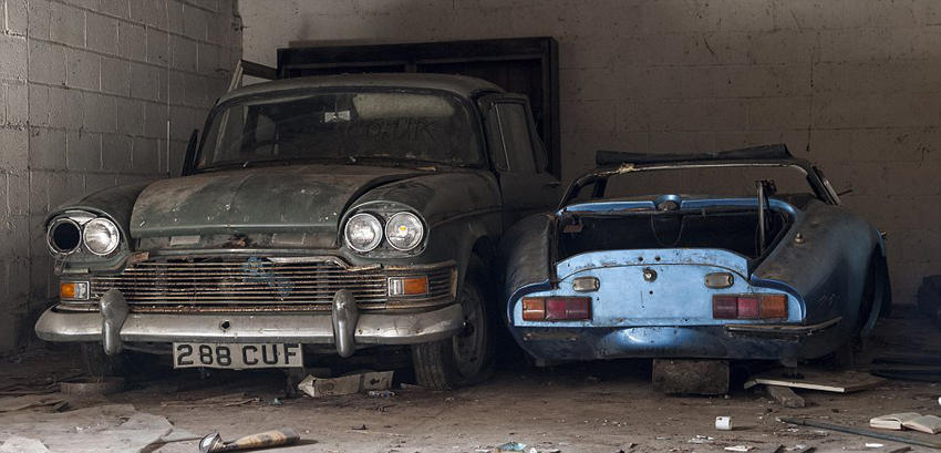 英媒曝光神秘被棄宅邸 存五輛古董車