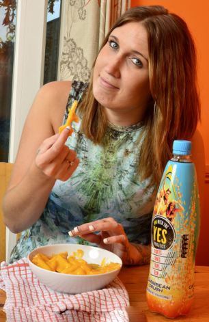 英食物恐懼癥女子吃16年垃圾食品(組圖)