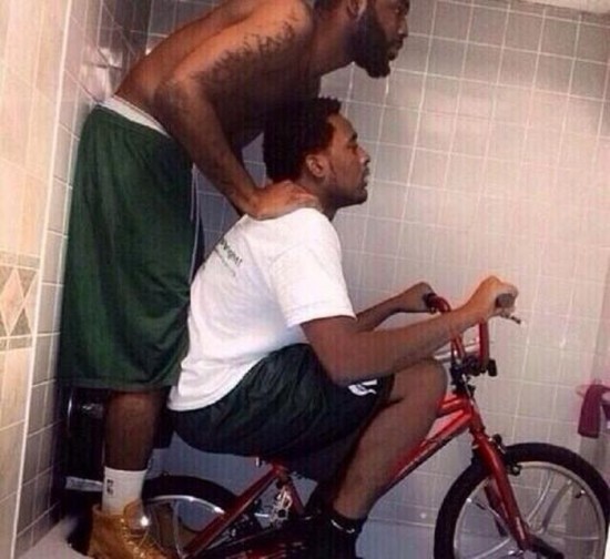 網絡牛人玩轉最糟糕自拍照