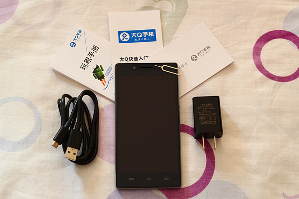 千元最薄 五寸四核 大Q旗艦機Q1測評