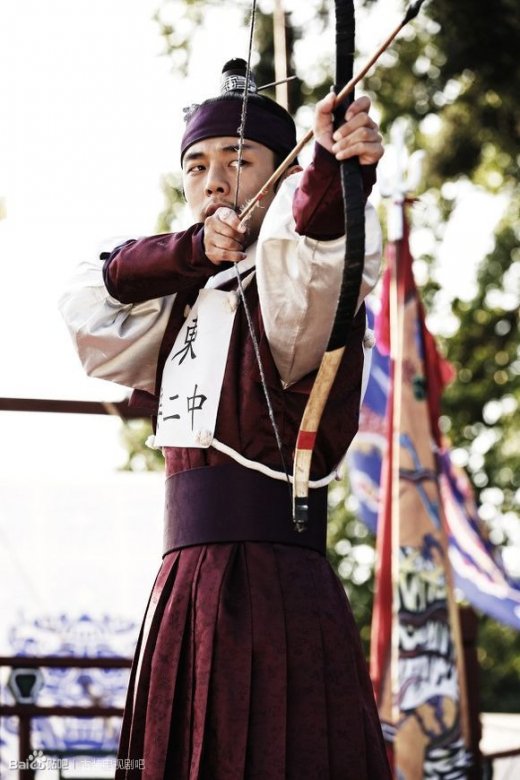 金秀賢李敏鎬宋鐘基 韓國(guó)花美男古裝扮相俊秀