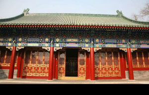 Castles and palaces on two continents find common ground