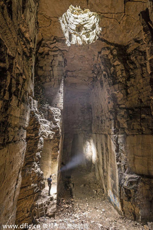 Eerie images reveal dark wonders