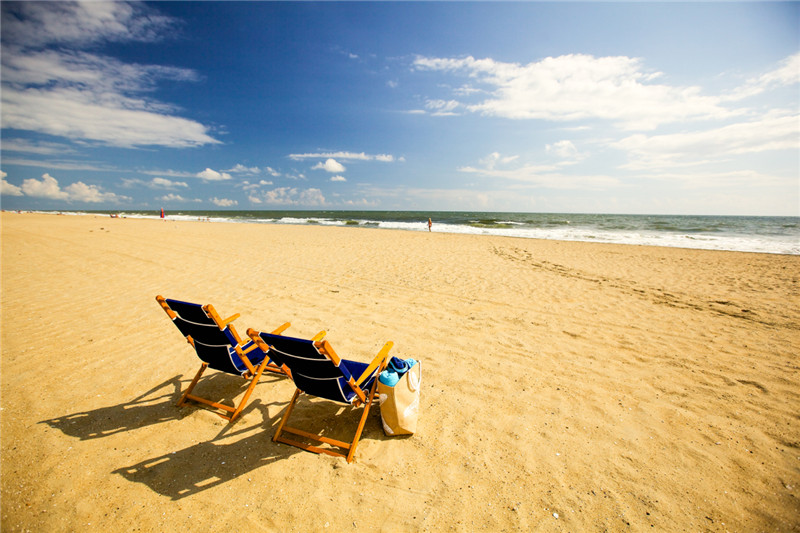 Virginia governor touts tourism on China visit