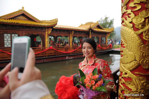 Heaven is for the sky and Hangzhou for the earth