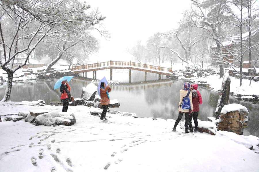 Snowfall witnessed in N China