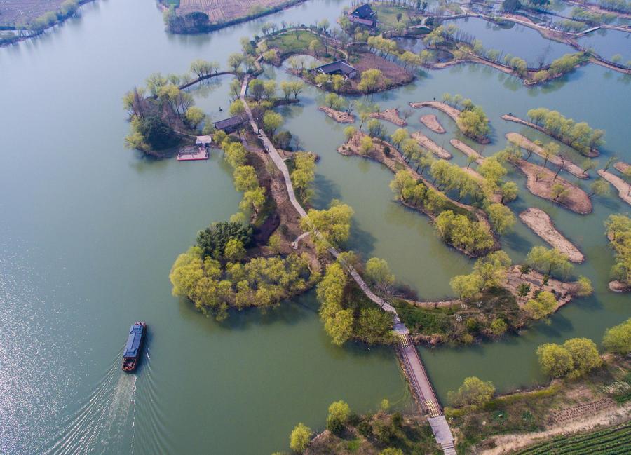 Scenery of Taihu Lake in Zhejiang
