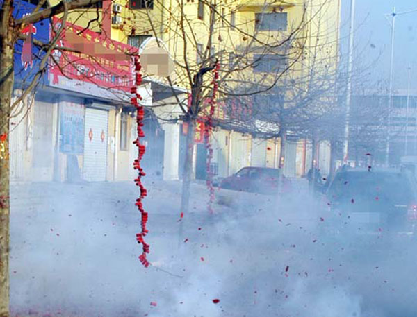 Trending: Telegraph poles take over sidewalk