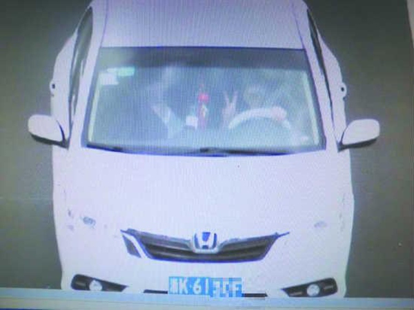 A policeman's endeavor to keep road safe