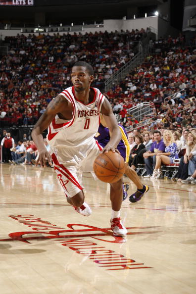 布魯克斯26分火箭四連敗 科比準(zhǔn)三雙湖人過(guò)關(guān)