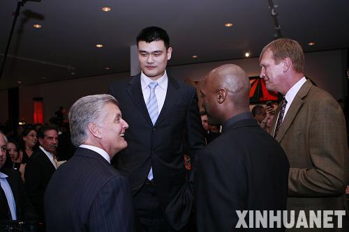 姚明基金會(huì)舉行盛大募款晚宴