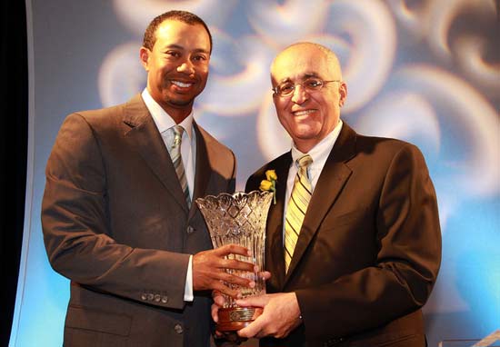 丑聞無礙“老虎”拿獎 伍茲獲高爾夫最佳男球員