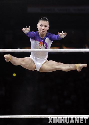 世界杯法國站：何可欣高低杠奪冠