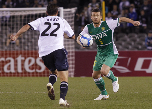 亞冠：國(guó)安戰(zhàn)平墨爾本 長(zhǎng)春亞泰不敵鹿島鹿角