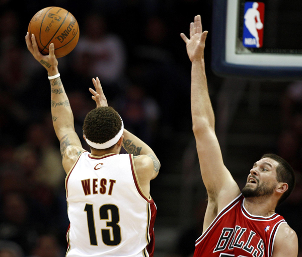 NBA季后賽：騎士主場屠牛 2:0領先