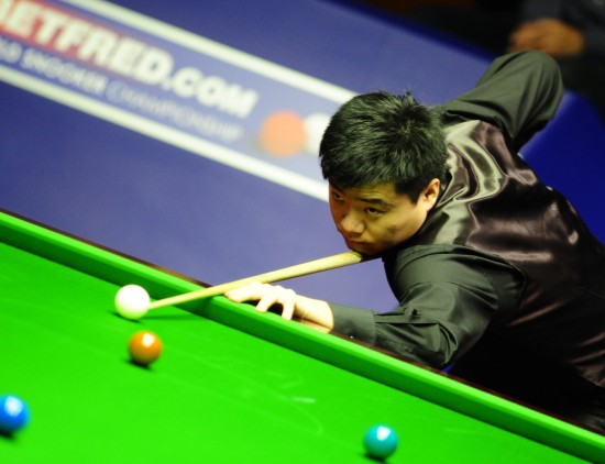 世錦賽：丁俊暉輕松半場 梁文博被“火箭”淘汰