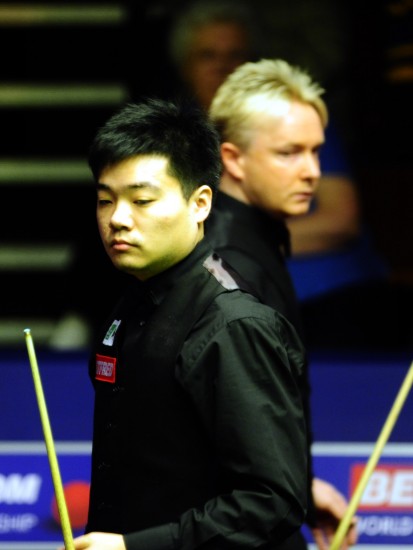 世錦賽：丁俊暉輕松半場 梁文博被“火箭”淘汰