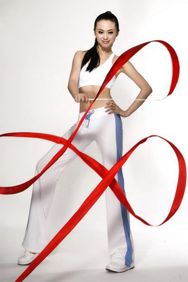 戴菲菲百變運動靚裝