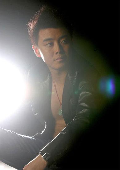 易建聯潮人裝觀戰 體壇潮男劉翔雷人