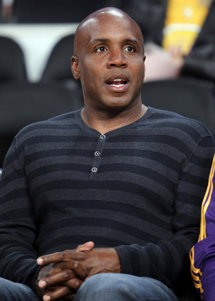 NBA：科比父母與眾明星現場助陣 湖人主場輕取雷霆