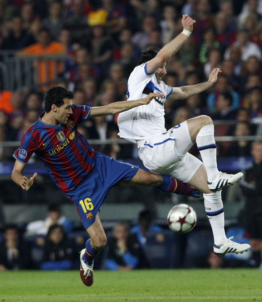 歐冠：10人國米0:1小負巴薩仍晉級 時隔38年進決賽